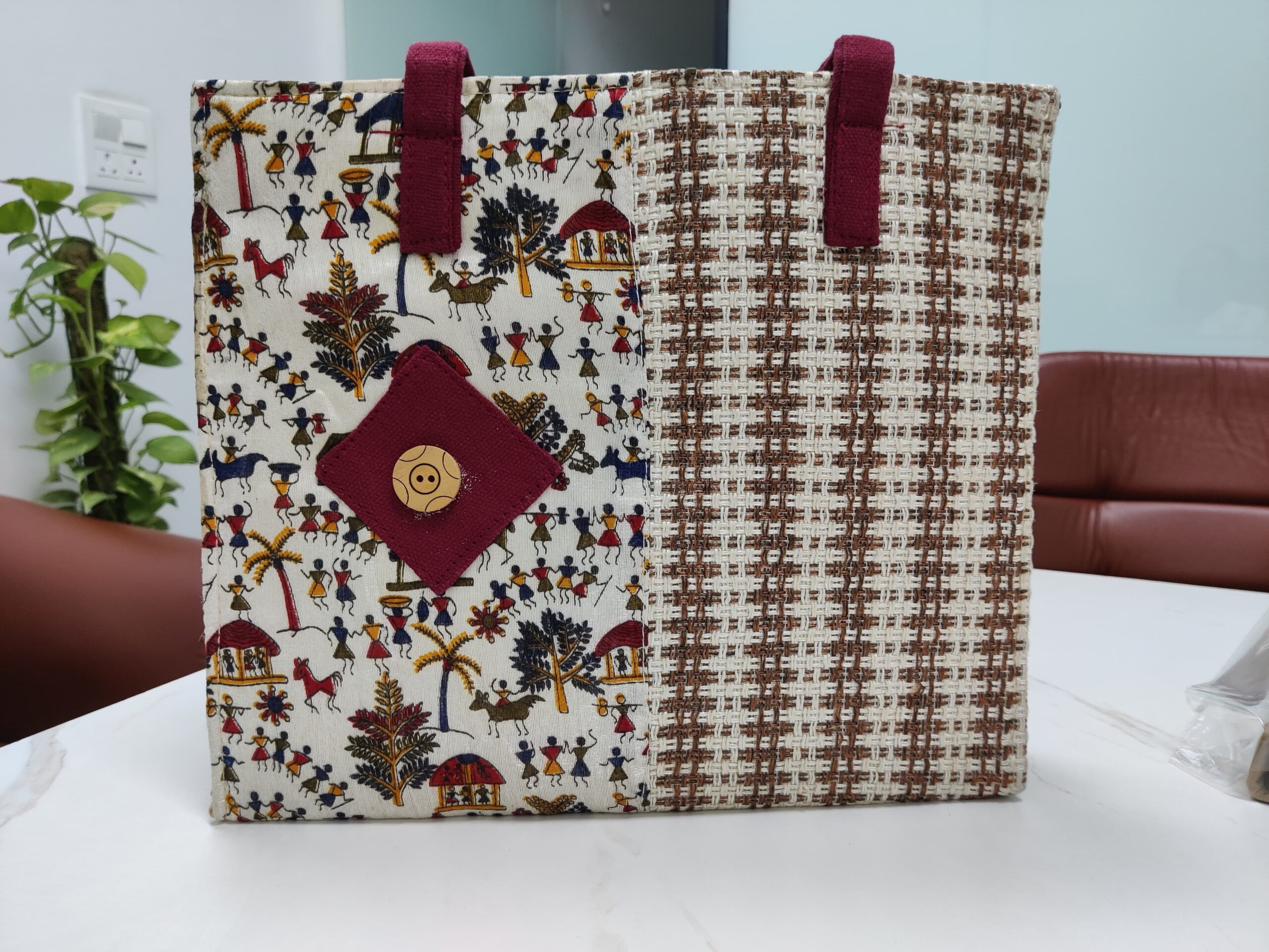 Designer houlder bag front